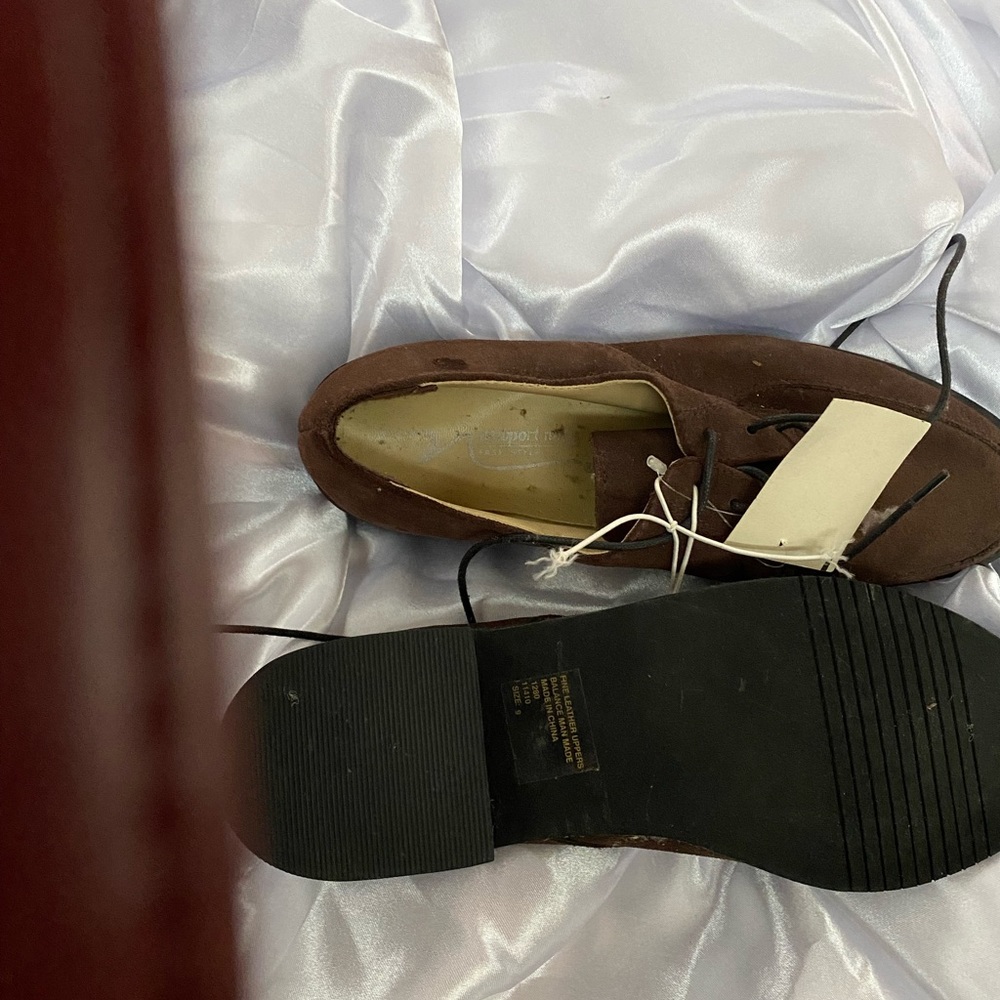 Upper leather shoes